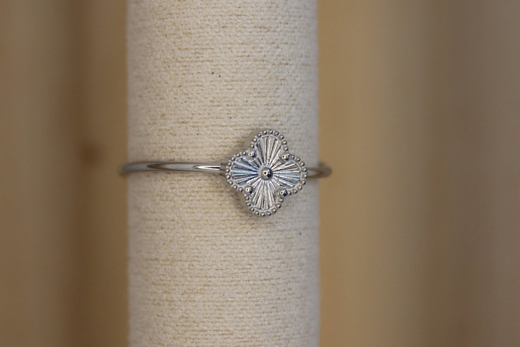 Anillo Trébol