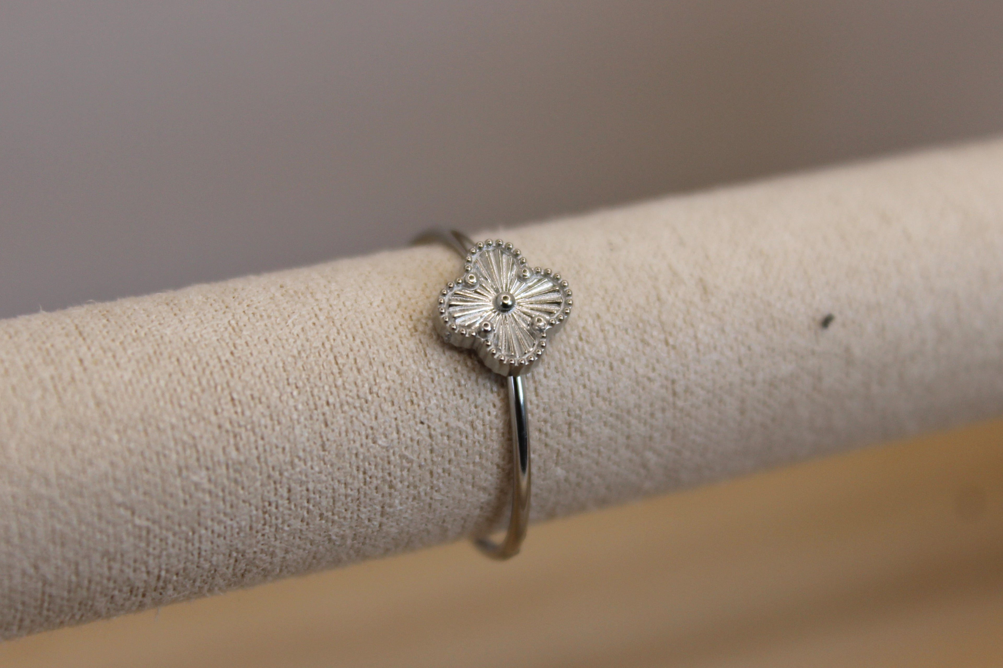Anillo Trébol