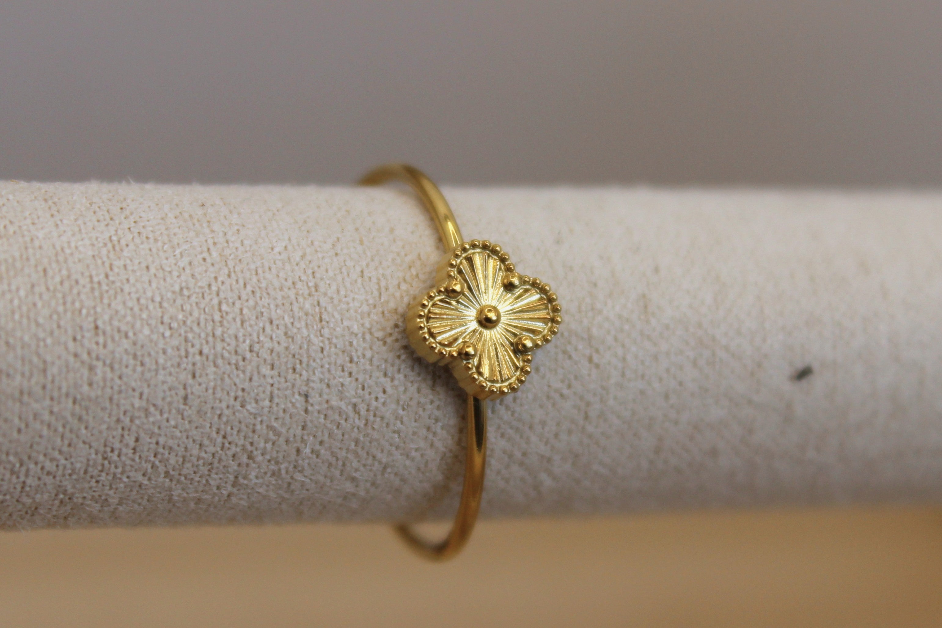 Anillo Trébol