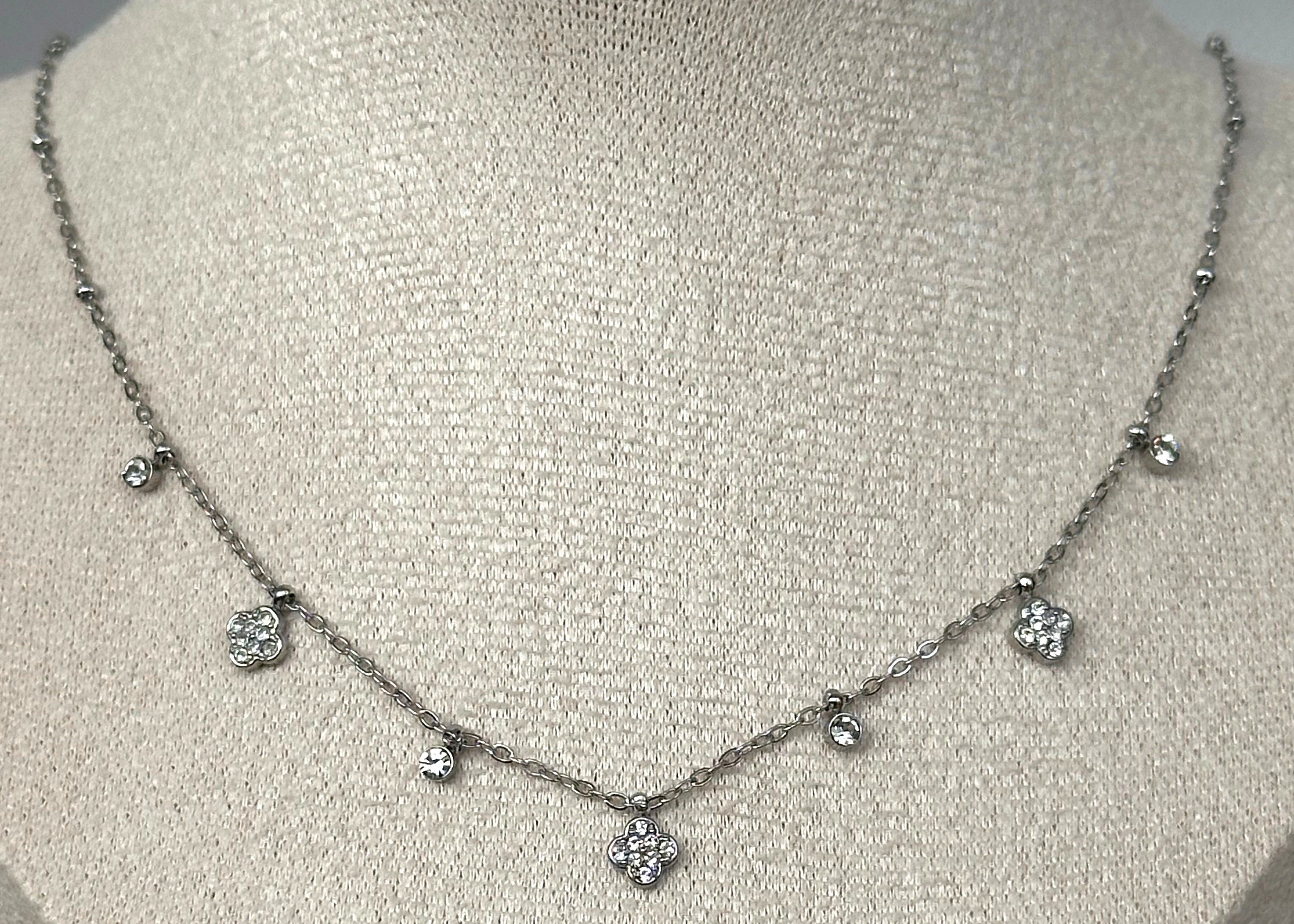 Collar Trébol
